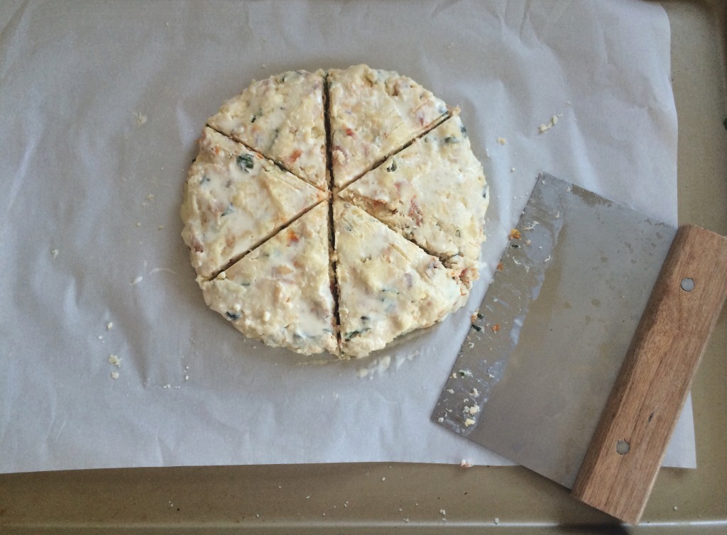 Tomato Basil Scones-5